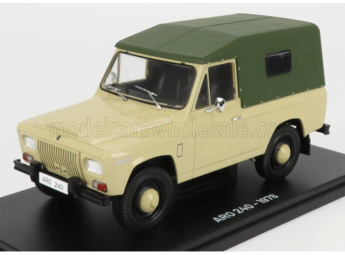 ARO 240 1978, Beige Green