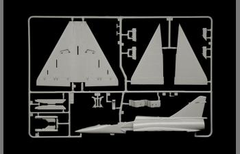Сборная модель DASSAULT AVIATION Mirage 2000 B/d - French Armee De L'air - War Aircraft (1985) - Military Airplane