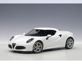 ALFA ROMEO 4C 2013 (glossy white)