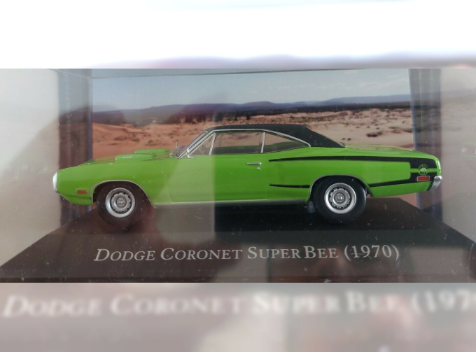 DODGE Coronet Super Bee (1970), green / black