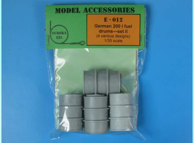 German 200 l Fuel Drums Set #2