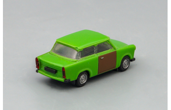 TRABANT 601, green