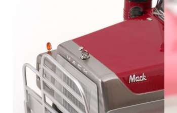 MACK Rl700l Tractor Truck 3-assi (1974), Red Silver