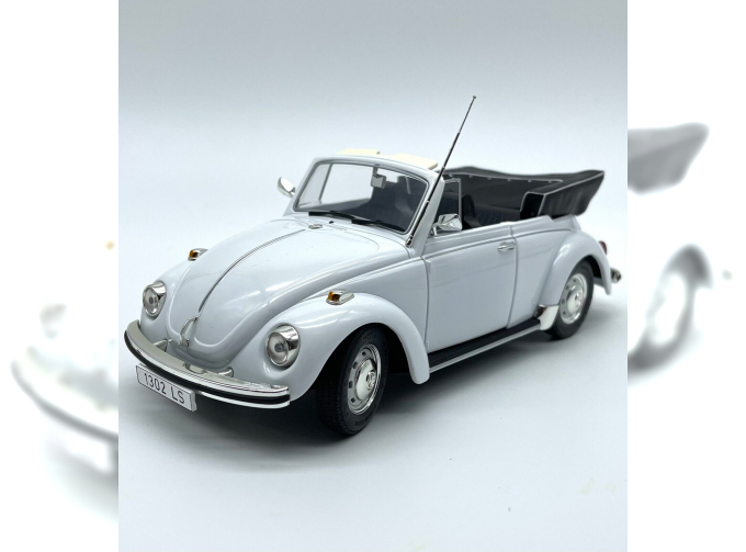 VOLKSWAGEN Käfer Convertible 1302 LS (1970), white