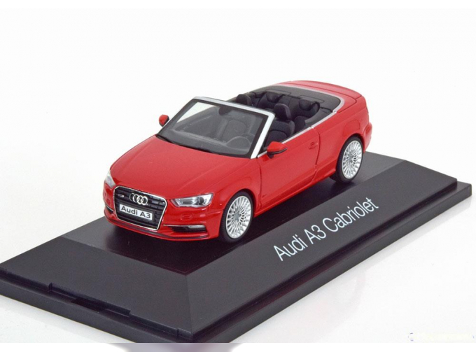 AUDI A3 (2013), rot