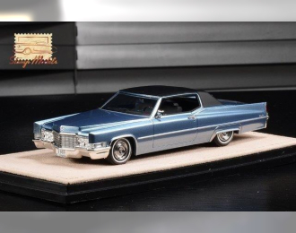 CADILLAC Coupe Deville (1969), Astral Blue Metallic