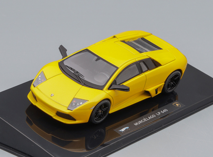 Lamborghini LP 640, yellow metallic