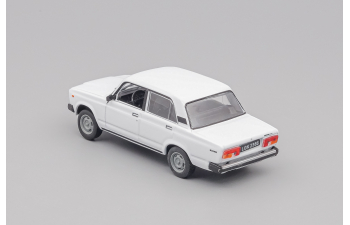 LADA 2105 Kultowe Auta 163, white