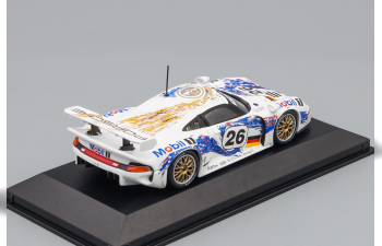 PORSCHE 911 GT1 #26, white