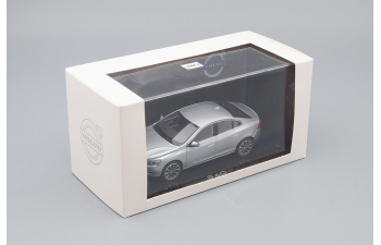 VOLVO S60, electric silver