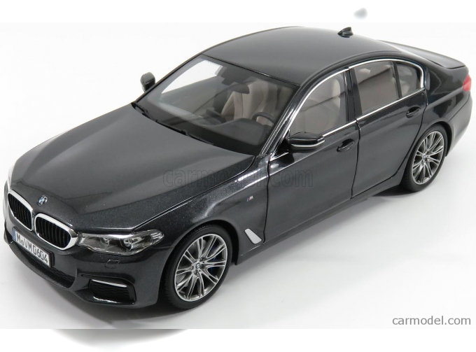 BMW 5 series 2017 G30 M Sport темно-серый металлик