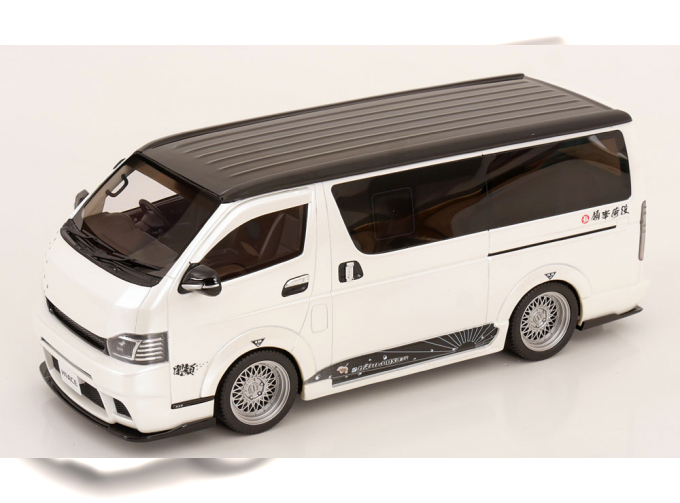 TOYOTA Hiace Super GL Custom (2008), white metallic