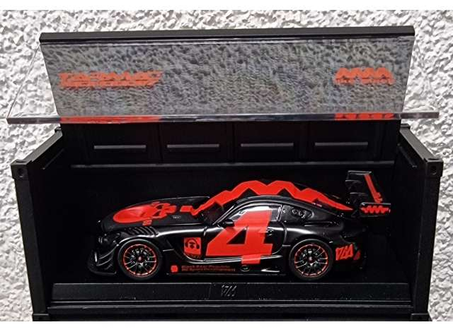 Mercedes AMG GT3 #4 with container & figure, red 2018