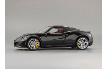 ALFA ROMEO 4C (2013), glossy black