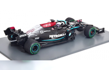 MERCEDES AMG F1 W12 E Performance TEAM AMG PETRONAS MOTORSPORT FORMULA ONE № 44 WINNER SOTCHI RUSSIAN GP LEWIS HAMILTON - 100th VICTORY F1 - WITH PIT BOARD(2021)