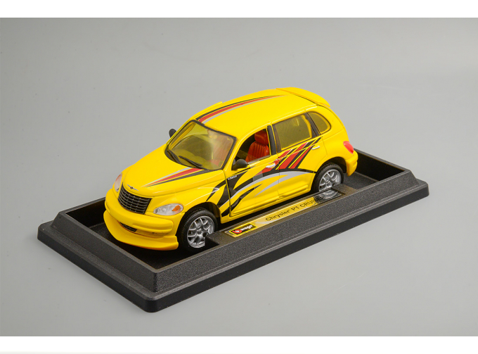 CHRYSLER PT Cruiser, yellow