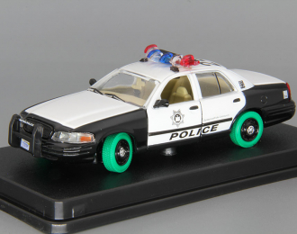 FORD Crown Victoria Police Interceptor из к/ф "Мальчишник в Вегасе" (2000), white / black (Зеленые колёса!)