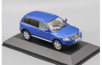 VOLKSWAGEN Touareg (2006), blue metallic