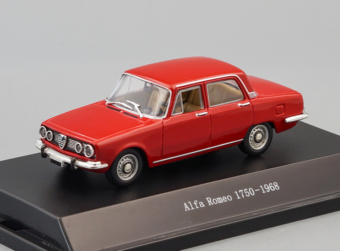 ALFA ROMEO 1750 (1968), red alfa