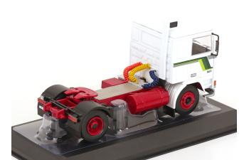 VOLVO F10 towing vehicle (1983), white/green/red