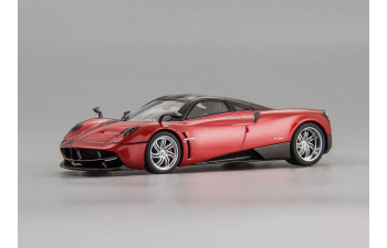 PAGANI Huayra (2011), met. red