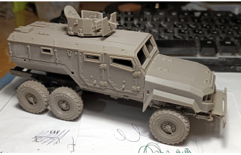 Сборная модель Бронеавтомобиль З-СТС Ахмат