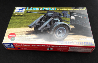 Сборная модель 2.8cm sPzb41 On Larger Steel-Wheeled carriage w/Traile