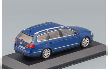 VOLKSWAGEN Passat Variant (2005), blue