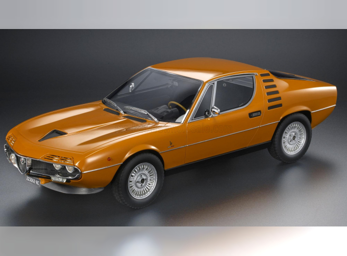 ALFA ROMEO Montreal (1970), orange