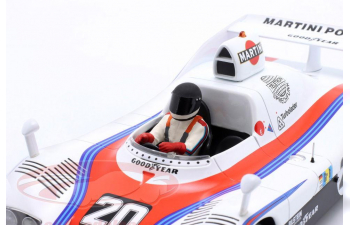 Фигурка сидящего гонщика в черном шлеме (1978)