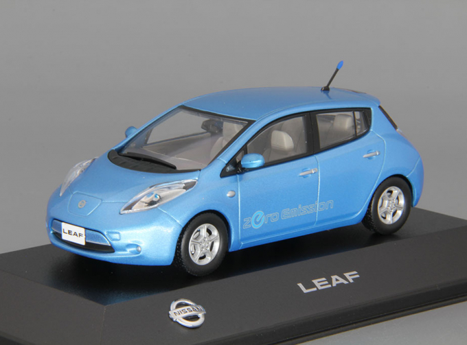 NISSAN Leaf, blue