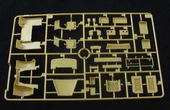 Сборная модель Sd.kfz 6/2 (BN9) 3.7cm Flak36 half-track 5t (Early/Late Production)