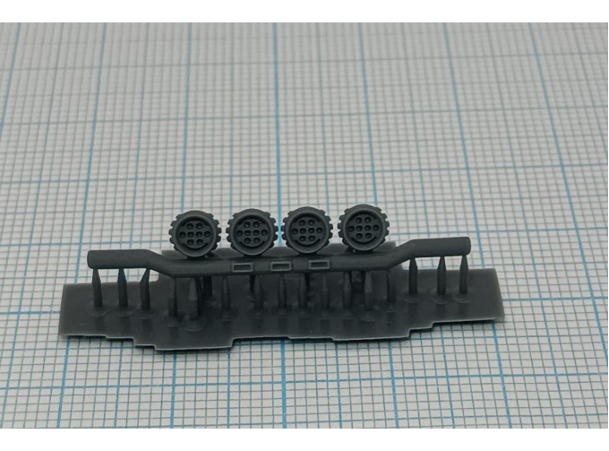 Люстра + 4 диодные фары для грузовых автомобилей