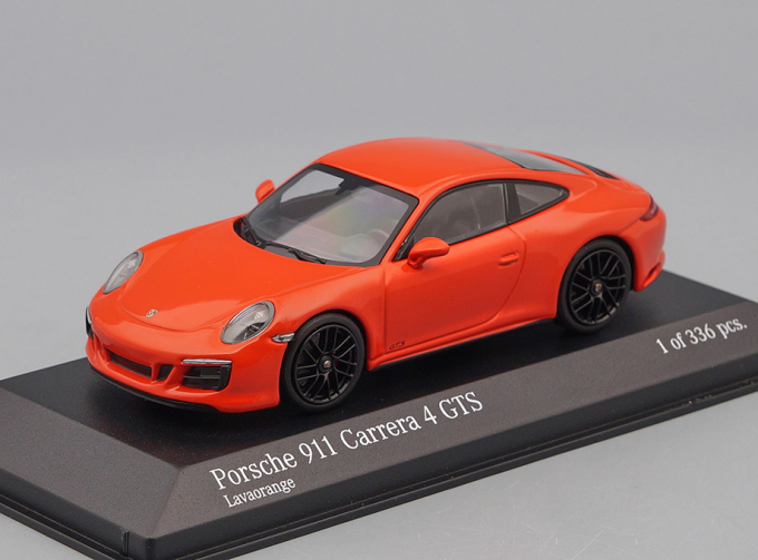 PORSCHE 911 (991.2) Carrera 4GTS (2017), orange