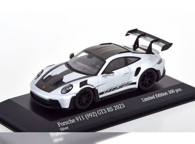 PORSCHE 911 (992) GT3 RS Weissach Package (2023), silver carbon