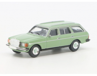 MERCEDES-BENZ 280/TE W123 (1982), light green