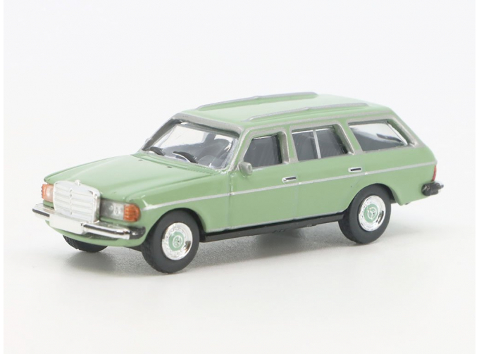 MERCEDES-BENZ 280/TE W123 (1982), light green