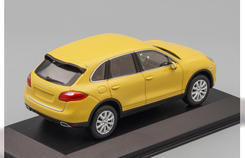 PORSCHE Cayenne S (2015), sandy yellow