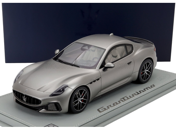 MASERATI Granturismo Trofeo (2023) - Con Vetrina - With Showcase, Grigio Maratea - Matt Grey