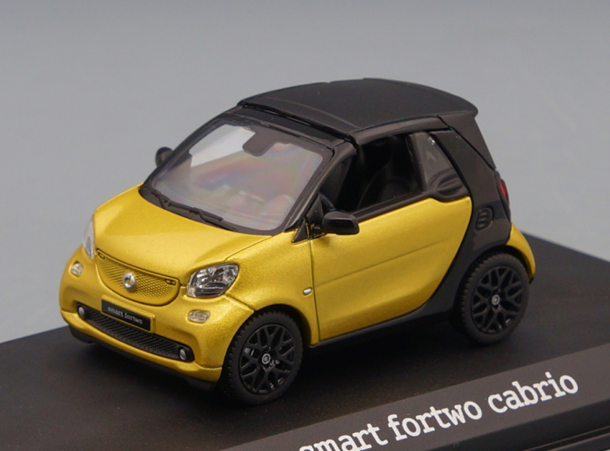 SMART ForTwo Cabriolet A453 (2015), gold / black