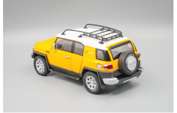 TOYOTA FJ Cruiser, жёлтый, 21 см