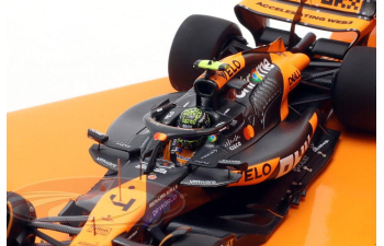 Набор из двух модели McLAREN MCL38 Winner Lando Norris & 10th Oscar Piastri Abu Dhabi GP Constructors' World Champion Formula 1  (2024)