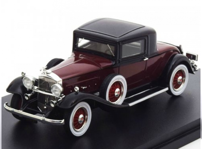 PACKARD 902 Standard Eight Coupe 1932 Dark Red / Black