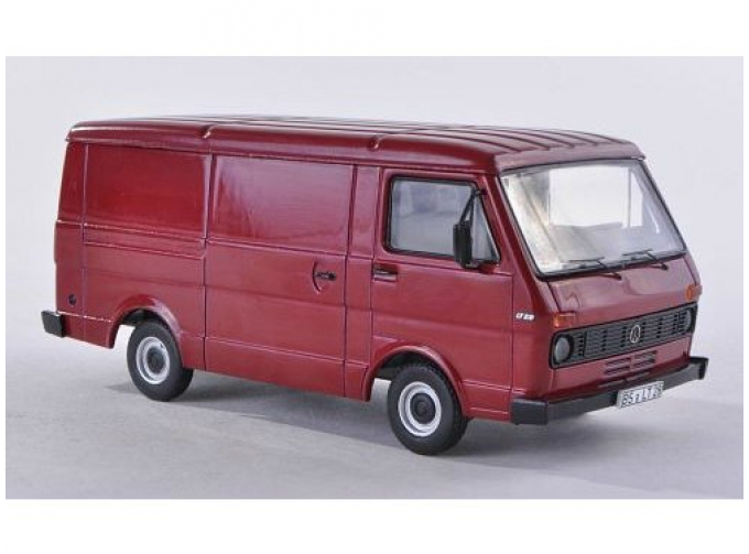VOLKSWAGEN LT28 box van, dark red