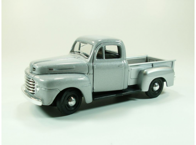 FORD F1 Pick Up (1948), 251D/251XD 1:43, серебристый