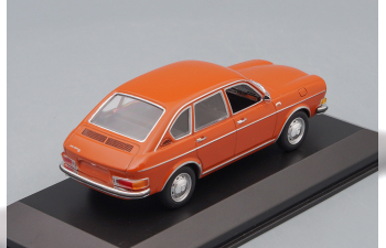 VOLKSWAGEN 411 LE (1969), orange