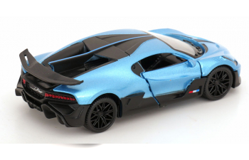 BUGATTI Divo (2018-2021), light blue-metallic/black