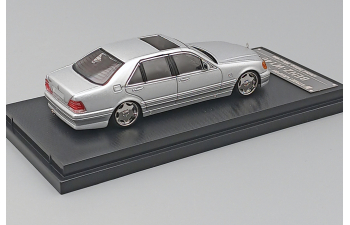 MERCEDES-BENZ S600 V12 (W140), silver