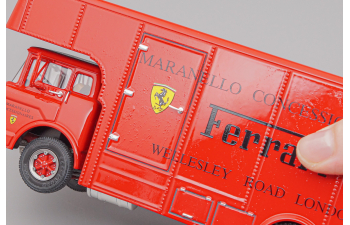 (Уценка!) FORD C-Type Truck F1 Ferrari Car Transporter Uk Maranello Concessionaries Ltd, red