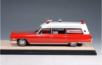 CADILLAC Miller-Meteor Ambulance (1968), Red/White